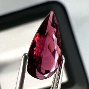 Gorgeous Pink Tourmaline 0.95 ct – 11 x 5.5 mm