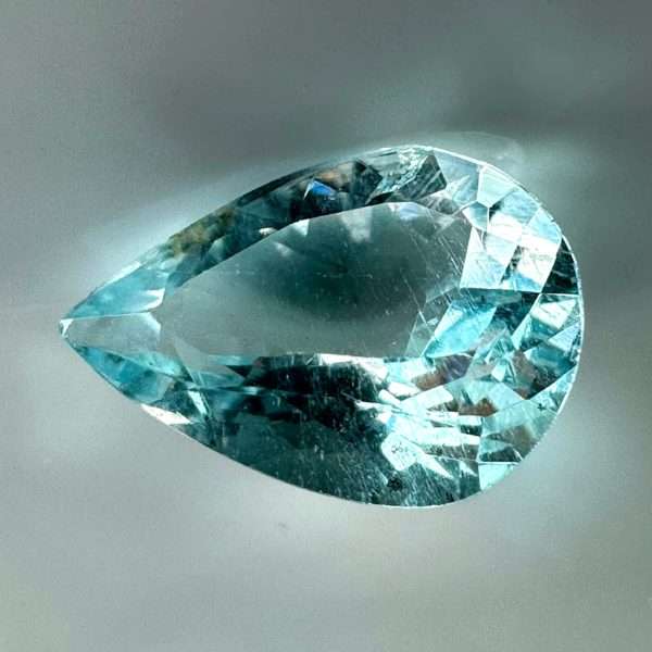 Natural Aquamarine 2.39 ct - 11.4 x 8.5 mm