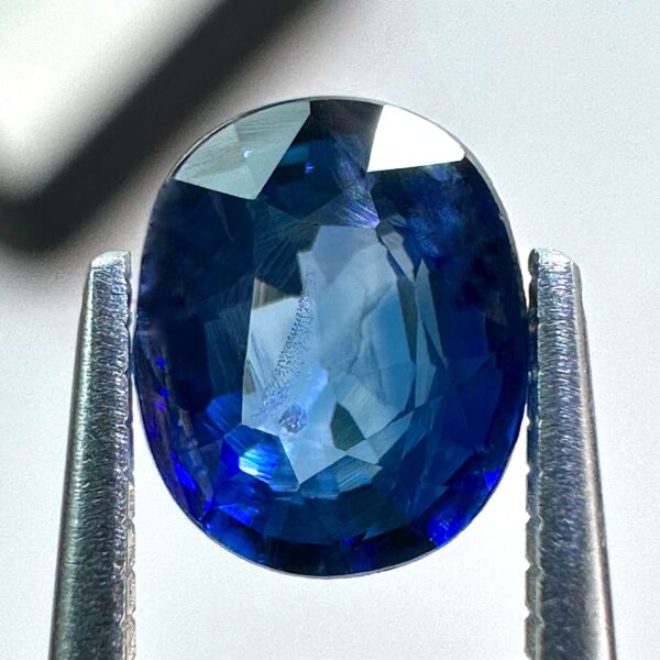 Rare Kachanaburi Sapphire, 1,06 ct - 6x5 mm, Jamel Gems