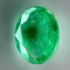 0.91ct natural emerald from Zambia with an elegant oval shape and a beautiful green hue.