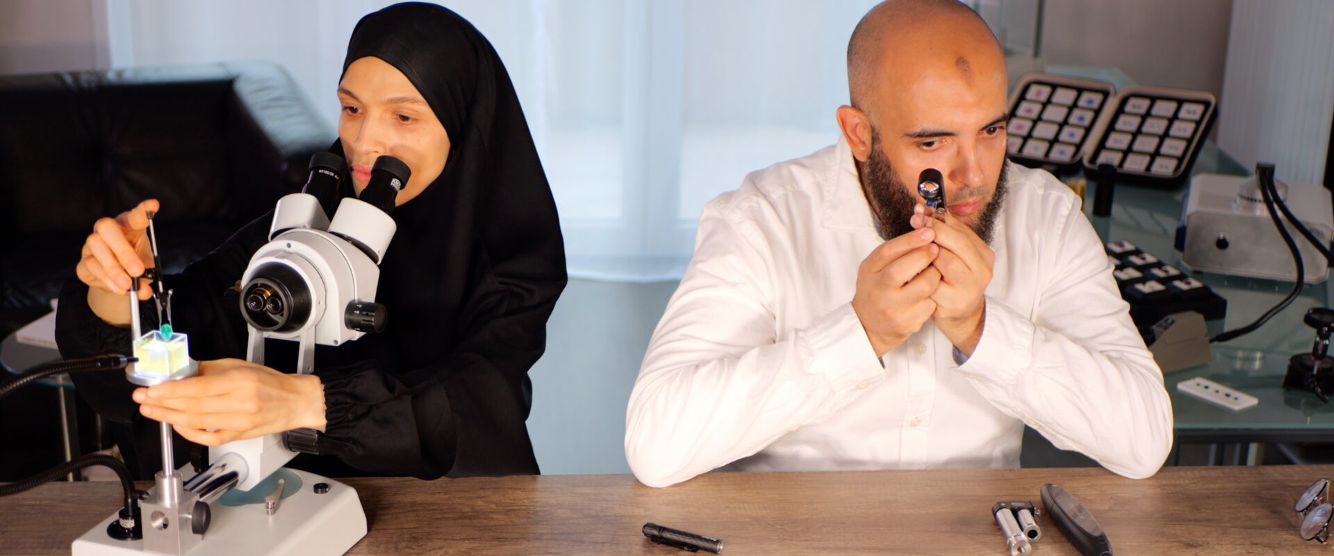 تعلّم علم الأحجار الكريمة – برامج ودورات متعددة عبر الإنترنت